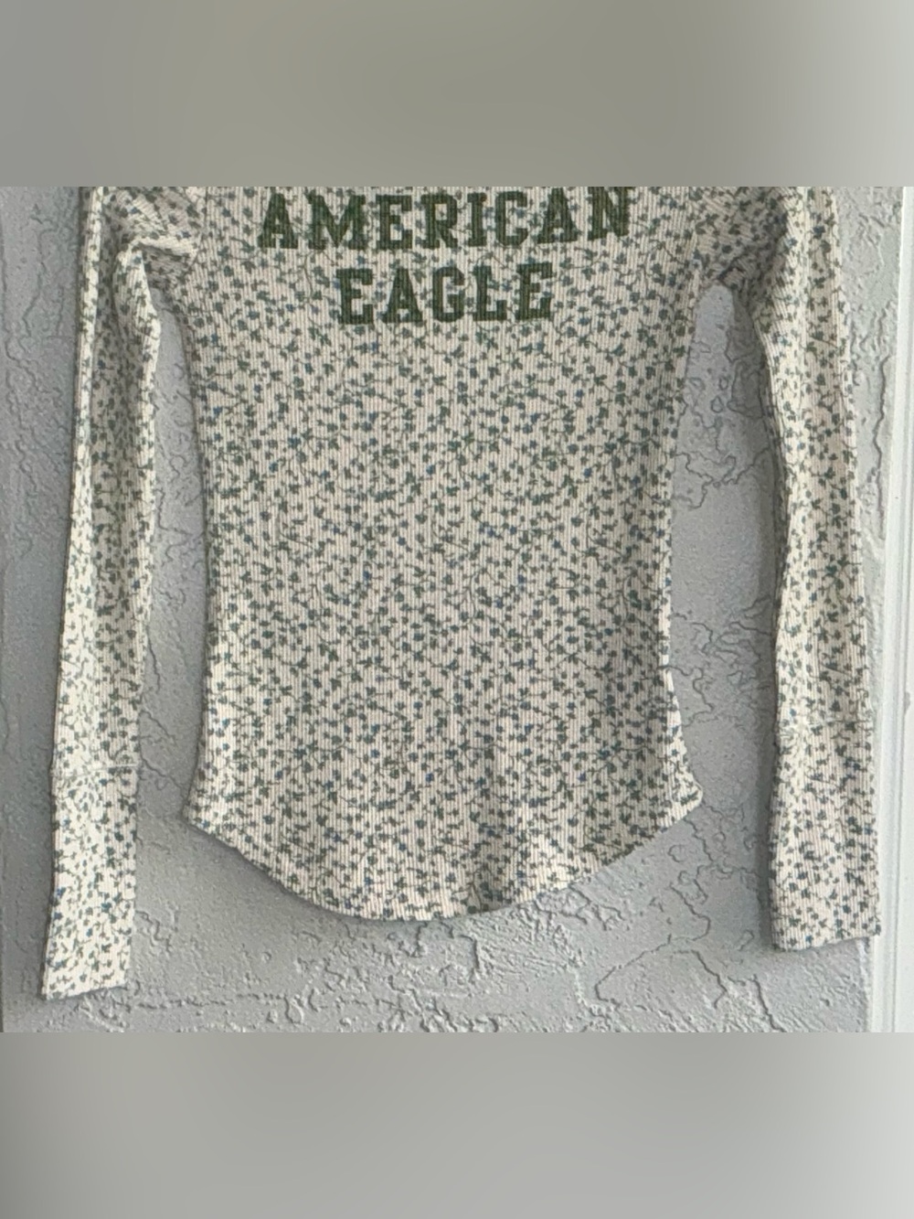American Eagle Outfitters Ivory Long Sleeve Ribbed Top with Green Floral Print - Picture 3 of 5
